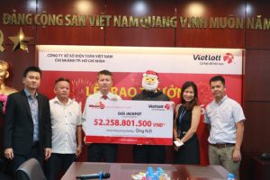 Vietlott trao giải Jackpot trị giá 52,2 tỷ đồng cho khách hàng tại Tp. Hồ Chí Minh